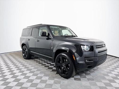 2025 Land Rover Defender P400 X-Dynamic SE