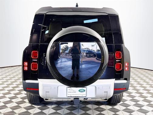 2025 Land Rover Defender P300 S