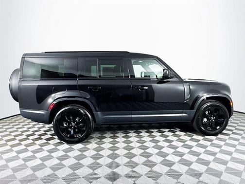 2025 Land Rover Defender P300 S