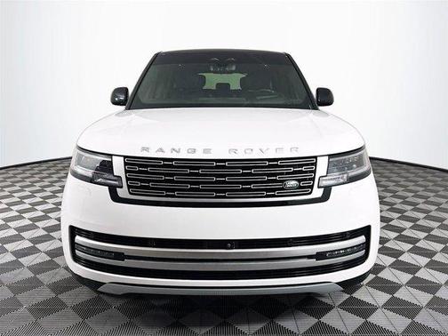 2024 Land Rover Range Rover P550e Autobiography