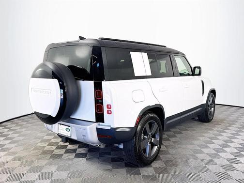 2025 Land Rover Defender P300