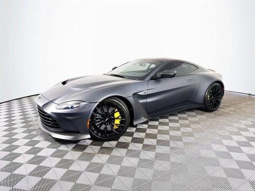 2023 Aston Martin Vantage Base