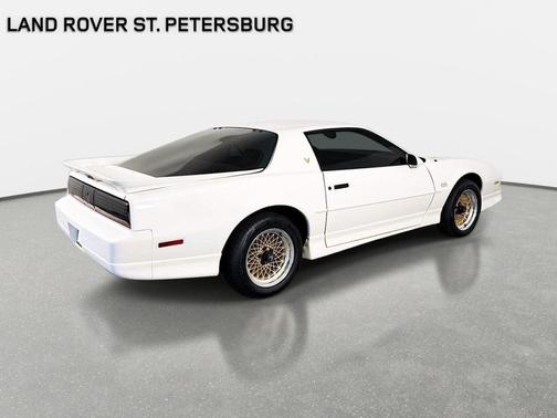 Alpine White 1987 Pontiac Firebird Trans Am