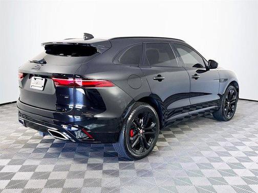 2023 Jaguar F-PACE R-Dynamic S