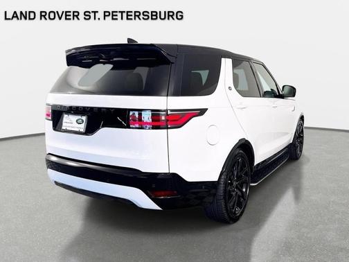 Fuji White 2025 Land Rover Discovery P300 Dynamic SE