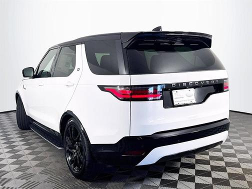 2025 Land Rover Discovery P300 Dynamic SE