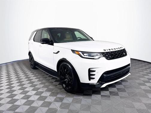 2025 Land Rover Discovery P300 Dynamic SE