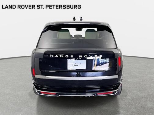 2026 Land Rover Range Rover P400 SE 7 Seat