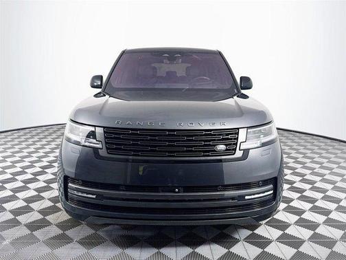2023 Land Rover Range Rover P530 SE