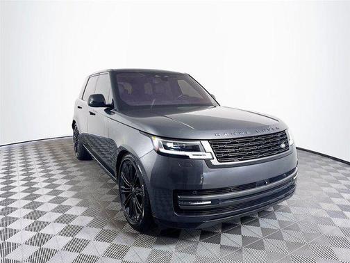 2023 Land Rover Range Rover P530 SE