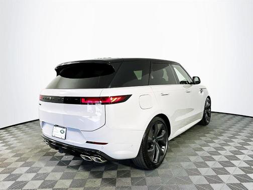 2025 Land Rover Range Rover Sport P530 Dynamic SE