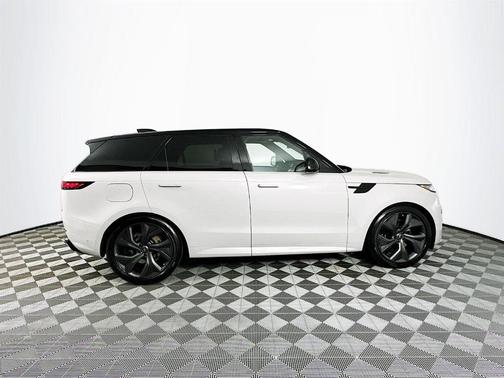 2025 Land Rover Range Rover Sport P530 Dynamic SE