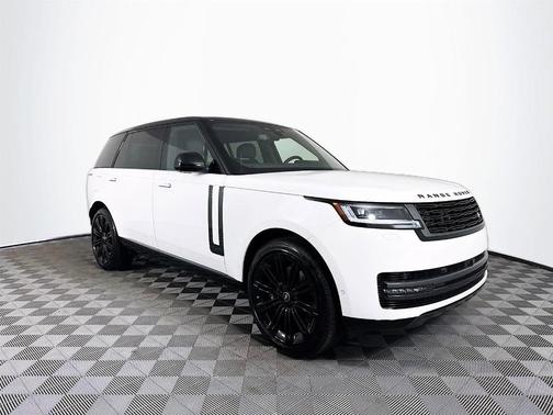 2025 Land Rover Range Rover P530 SE 7 Seat