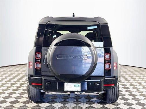 2025 Land Rover Defender P400 X