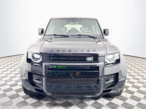 2025 Land Rover Defender P400 X
