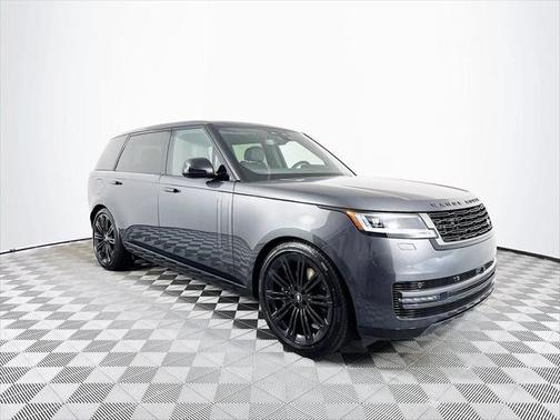 2025 Land Rover Range Rover P530 SE 7 Seat