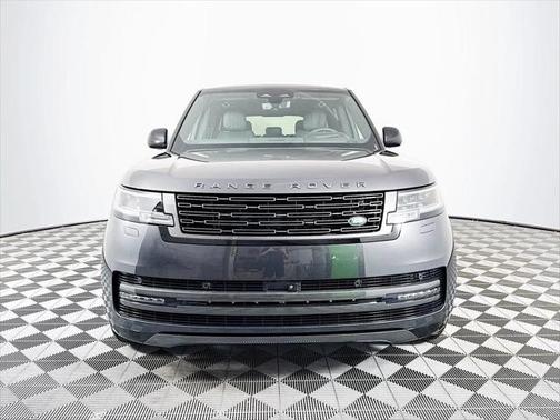 2025 Land Rover Range Rover P530 SE 7 Seat