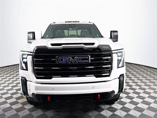 Summit White 2024 GMC Sierra 2500 AT4