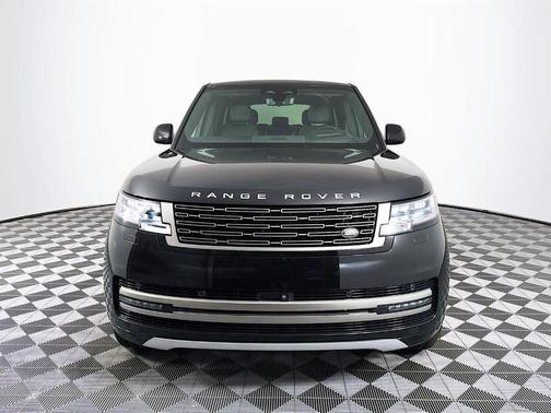 2025 Land Rover Range Rover P400 SE