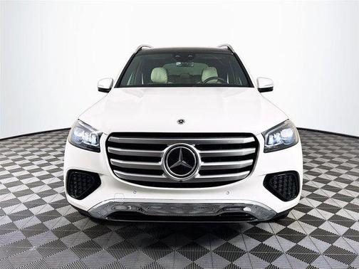 2025 Mercedes-Benz GLS 450 4MATIC