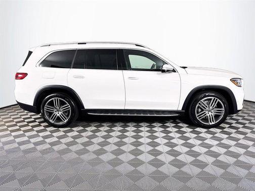 2025 Mercedes-Benz GLS 450 4MATIC