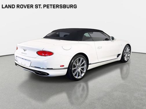 White 2022 Bentley Continental GT V8