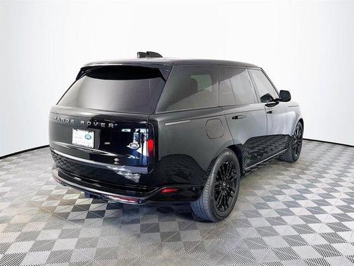 2023 Land Rover Range Rover P440e SE