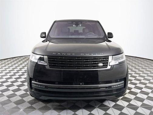 2023 Land Rover Range Rover P440e SE