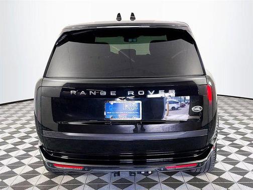 2023 Land Rover Range Rover P440e SE