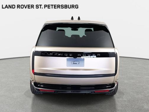 Sunset Gold In Satin Finish 2026 Land Rover Range Rover P530 SE