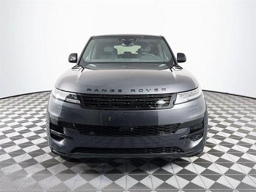2025 Land Rover Range Rover Sport P360 SE