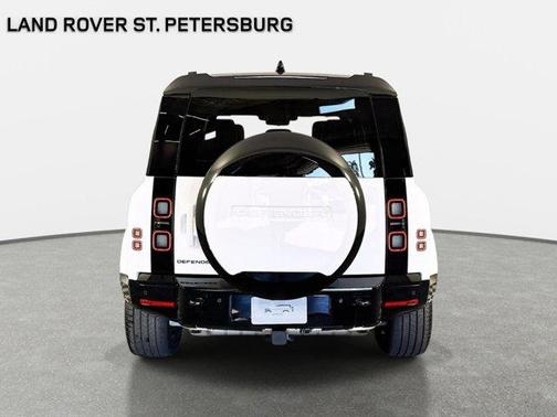 Fuji White 2026 Land Rover Defender 110 X-Dynamic SE