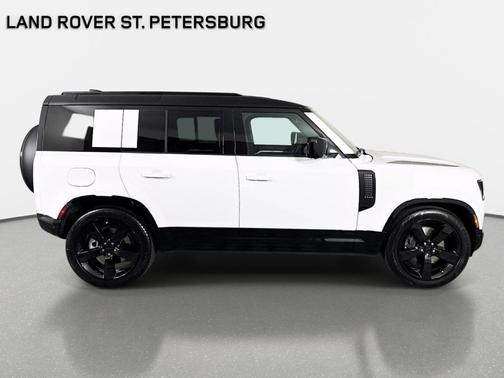 Fuji White 2026 Land Rover Defender 110 X-Dynamic SE