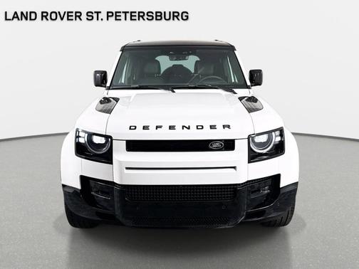 Fuji White 2026 Land Rover Defender 110 X-Dynamic SE