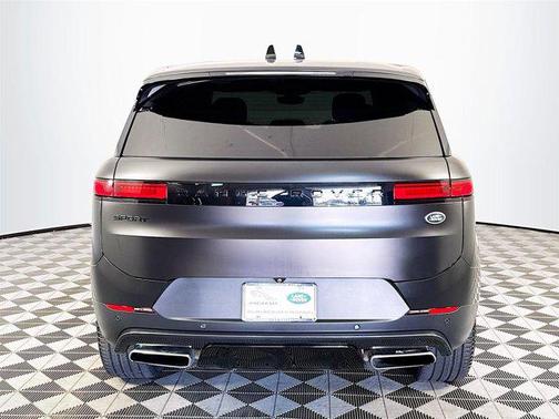 2023 Land Rover Range Rover Sport SE
