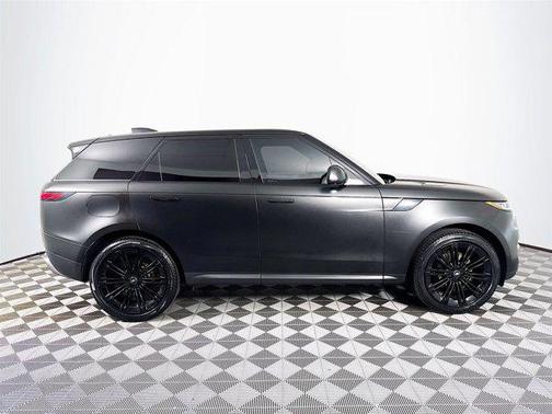2023 Land Rover Range Rover Sport SE
