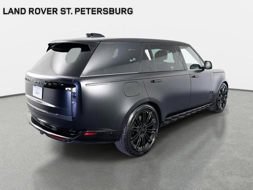 2026 Land Rover Range Rover P530 SE 7 Seat