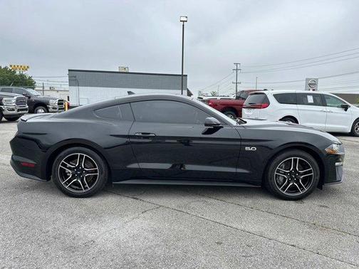 2022 Ford Mustang GT Premium