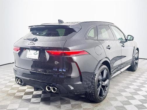 2025 Jaguar F-PACE SVR 575 Edition