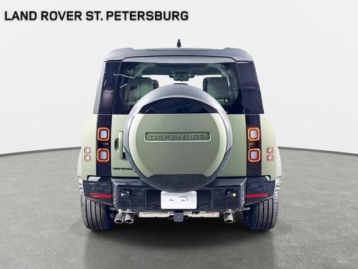 2026 Land Rover Defender 110 X-Dynamic SE