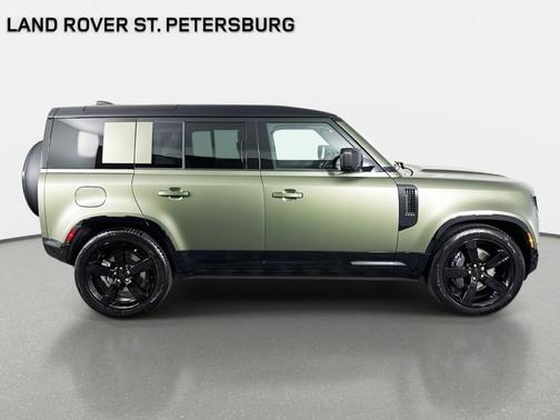 2026 Land Rover Defender 110 X-Dynamic SE