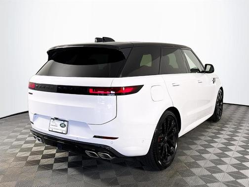 2025 Land Rover Range Rover Sport P530 Dynamic SE
