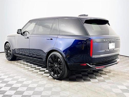 2025 Land Rover Range Rover AUTOBIOGRAPHY