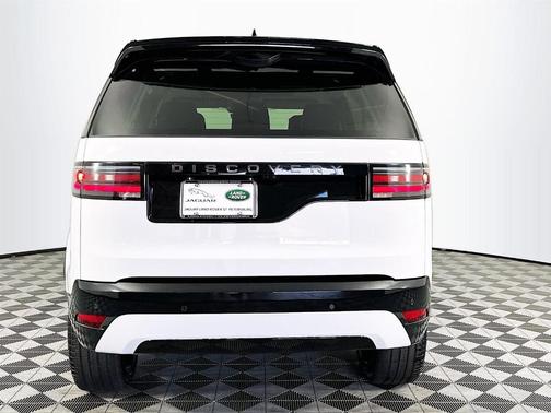 2025 Land Rover Discovery P300 Dynamic SE