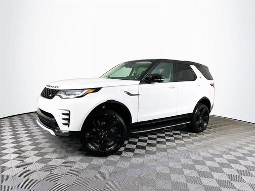 2025 Land Rover Discovery P300 Dynamic SE