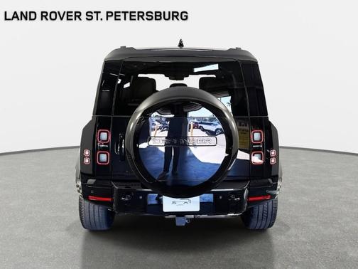 2026 Land Rover Defender P400 X-Dynamic SE