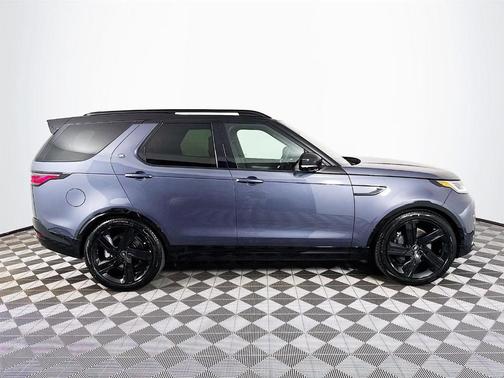 2026 Land Rover Discovery Tempest Edition