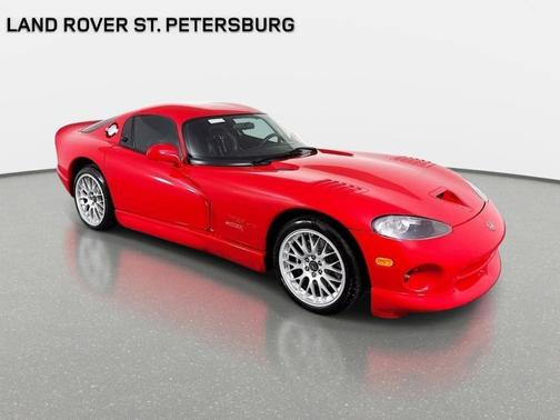 Red 2001 Dodge Viper GTS