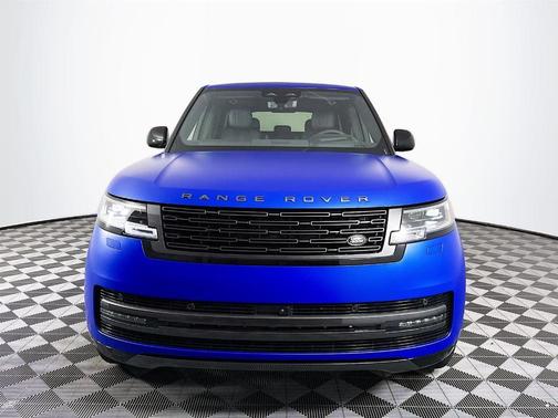 2025 Land Rover Range Rover P530 SE