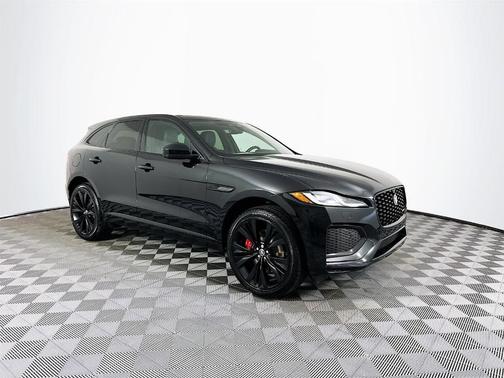 2025 Jaguar F-PACE P400 R-Dynamic S